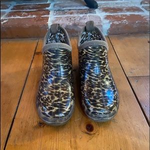 Leopard print quarter top rain boots size 7